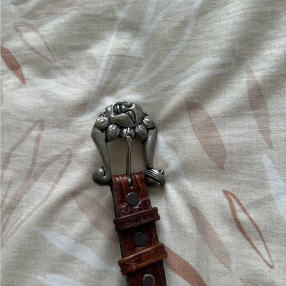 Woman’s Genuine Vintage Clafskin Brown Leather Belt with Silver Buckle - Picture 3 of 4